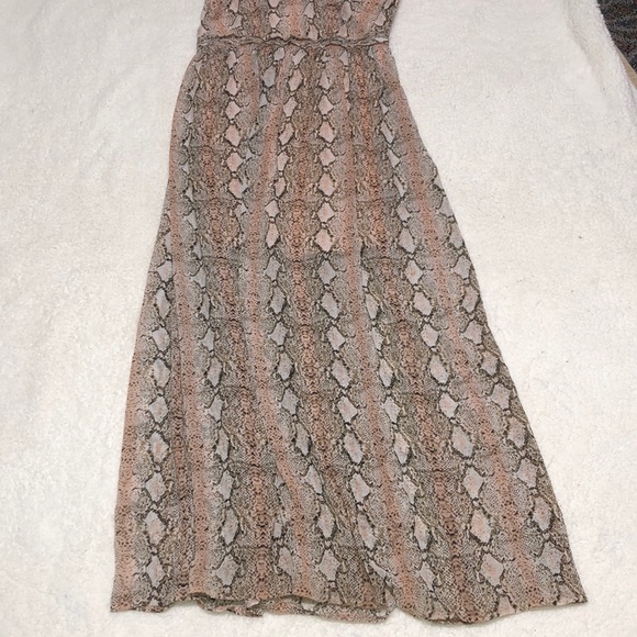 Light Pink Snake Skin Maxi Dress!! - Picture 3 of 4